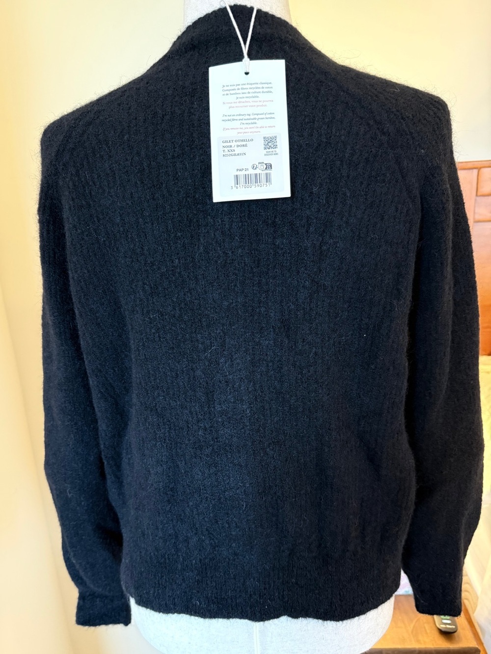 NWT SÉZANE SZ XXS Othello Black Cardigan with Gold Buttons - COZY 🇫🇷! - Picture 6 of 10